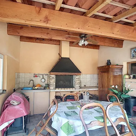Apartmán F2 Avec Terrasse Pres Du Centre Et Des Thermes, Animaux Acceptes, Options De Services Disponibles - Fr-1-451-31 *