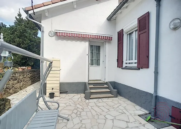 F2 Avec Terrasse Pres Du Centre Et Des Thermes, Animaux Acceptes, Options De Services Disponibles - Fr-1-451-31 Διαμέρισμα Lamalou-les-Bains