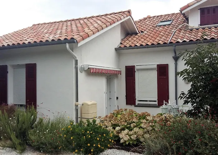 Διαμέρισμα F2 Avec Terrasse Pres Du Centre Et Des Thermes, Animaux Acceptes, Options De Services Disponibles - Fr-1-451-31 *